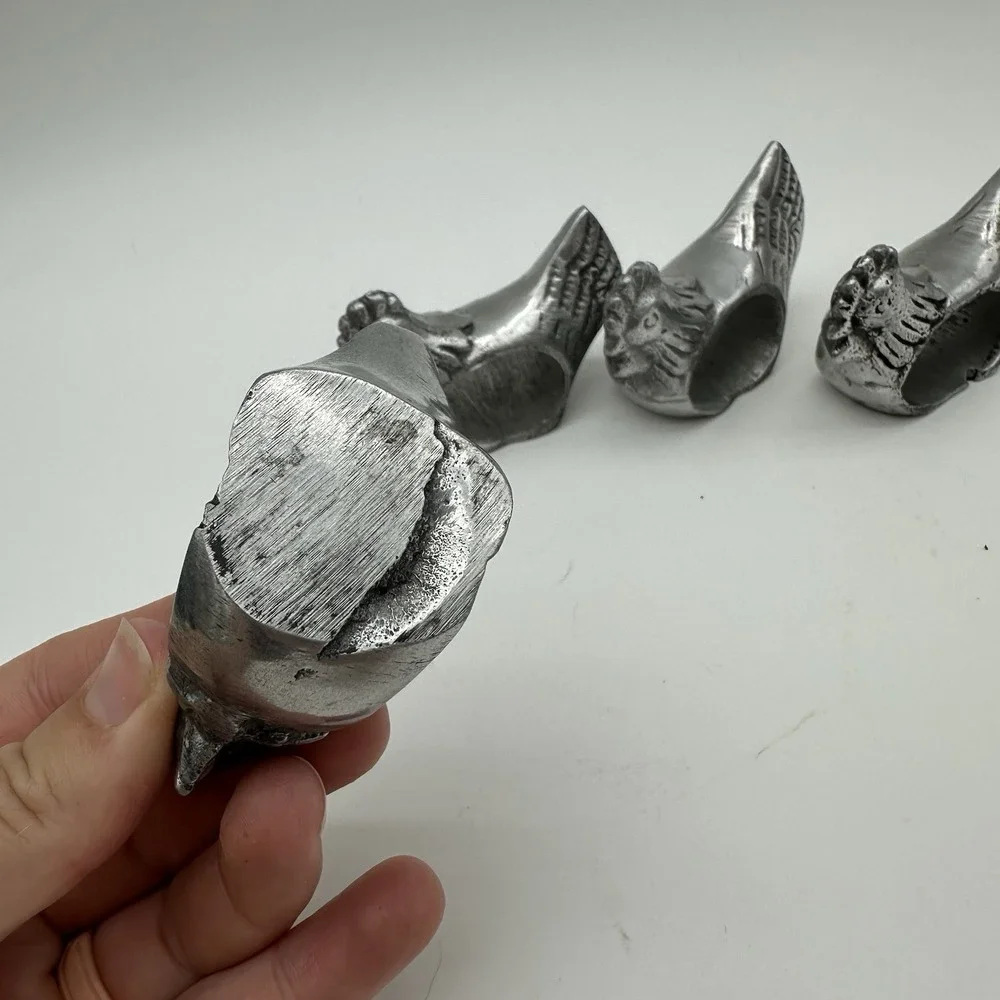 Vintage Pewter Metal Rooster Hens Napkin Rings‎ Holder Farmhouse Set of 4